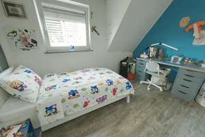 Familienglück trifft Unternehmergeist – Wohnhaus mit separatem Zugang und flexibler Nutzung – Die vollständige Adresse der Immobilie erhältst du vom Anbieter., 71106 Magstadt – Vorschaubild 11