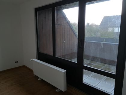 Top 2 Zimmer Wohnung in Ratingen Hösel mit EBK und Balkon ab 1.2.23