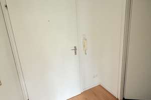 Modernisierte 1-Zimmer-Wohnung mit neuer Einbauküche und Blick ins Grüne – Flaschenträgerstraße 15, 81927 Englschalking, München – Vorschaubild 7