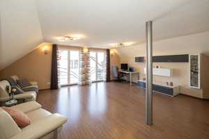 Zuhause ankommen in Beuren an der Aach! Traumhaus auf 2,5 Etagen mit Einliegerwhg. und tollem Garten – Konstanz (Kreis) – Vorschaubild 48