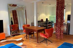 Charmante, modern möblierte 2-Zimmer-Wohnung in denkmalgeschütztem Gebäude