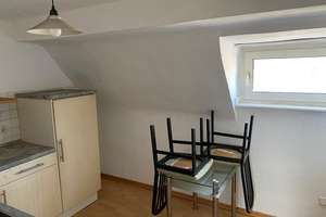 Ihr neues Zuhause! Schöne gemütliche 3-Zimmer-DG-Wohnung zu vermieten – Erasmusstraße 8, 40223 Bilk, Düsseldorf – Vorschaubild 8