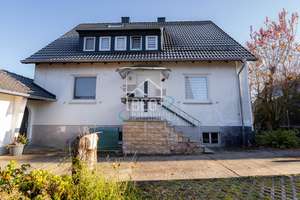Zweifamilienhaus mit großem Potenzial und Garten in Crailsheim-Altenmünster – Die vollständige Adresse der Immobilie erhältst du vom Anbieter., 74564 Crailsheim – Vorschaubild 1