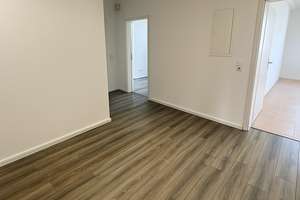 Wunderschöne 3 Zimmer Altbauwohnung mit zwei Balkonen in D-Friedrichstadt – Kirchfeldstraße 171, 40215 Friedrichstadt, Düsseldorf – Vorschaubild 2