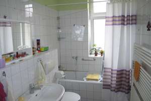 Lebendig wohnen in Berlin: 2-Zimmer-Wohnung im sanierten Altbau – Schraderstr. 7, 12437 Baumschulenweg, Berlin – Vorschaubild 2