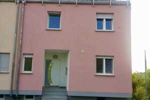 Geräumige Doppelhaushälfte in Kelsterbach – ruhig gelegen, gut angebunden – Friedhofstraße 30a, 65451 Groß-Gerau (Kreis) – Vorschaubild 1