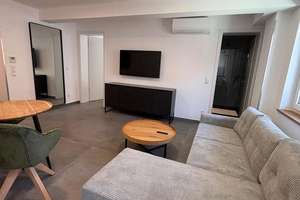 Stilvolles Design-Apartment in der Durlacher Altstadt – kernsaniert & voll ausgestattet – Die vollständige Adresse der Immobilie erhältst du vom Anbieter., 76227 Durlach, Karlsruhe – Vorschaubild 2