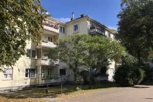 Modernisierte 2 ZKBB mit Stellplatz in ruhiger zentrumsnaher Lage von Wi-Biebrich *Provisionsfrei* – Elise-Kirchner-Straße 29, 65203 Wiesbaden – Vorschaubild 1
