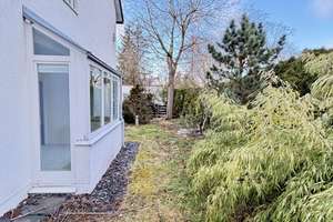 Traumhafte und charmante REH mit hervorragender Raumaufteilung mit Garten und Garage in ruhiger Lage – Die vollständige Adresse der Immobilie erhältst du vom Anbieter., 81825 Waldtrudering, München – Vorschaubild 14