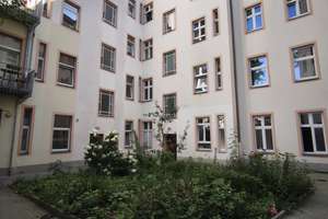 Bezugsfreie 1-Zimmer Wohnung im 4. OG in Berlin Wedding