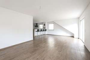 Offener Wohnbereich, großer Balkon & eigene Garage - moderne Dachgeschoss‑Wohnung in Bochold! 