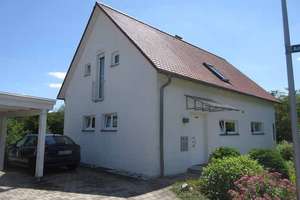 INDIVIDUELLES WOHNHAUS BAUJAHR 1999 MIT VOLLKELLER UND CARPORT, 128m² WFL, 680m² Grund – 92289 Ursensollen – Vorschaubild 2