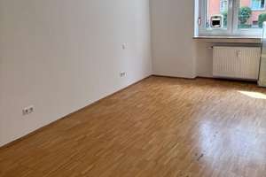 TOP 2-er WG-Wohnung direkt am Flaucher! renoviert, 3 Zi, Wohnküche, Westbalkon, keine EBK! – Die vollständige Adresse der Immobilie erhältst du vom Anbieter., 81543 Siebenbrunn, München – Vorschaubild 3