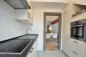 Helle 2-Zimmer Wohnung mit EB-Küche + Balkon in Köln-Raderthal – Die vollständige Adresse der Immobilie erhältst du vom Anbieter., 50968 Raderthal, Köln – Vorschaubild 4