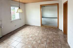Modernisierungsbedürftiges Ein- bis Zweifamilienhaus mit Doppelgarage in Reislingen – Zollstraße 36, 38446 Reislingen, Wolfsburg – Vorschaubild 8