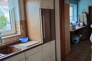Gepflegte Wohnung im Zweifamilienhaus mit 5 Zimmern sowie Terrasse, Einbauküche und neuem Bad – Die vollständige Adresse der Immobilie erhältst du vom Anbieter., 89291 Holzheim – Vorschaubild 13