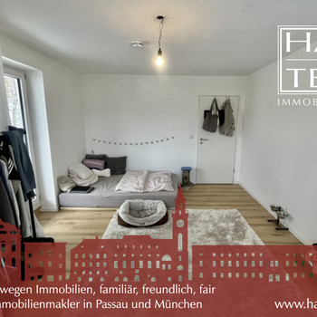 Renovierte 2-Zimmer-Wohnung mit großzügiger Terrasse!