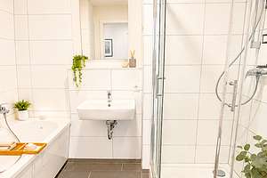 PENTHOUSE + PLATZLAGE & SEEBLICK AM ENGELBECKEN + SPEKTAKULÄRES PANORAMA IM 7. OG + GARTEN + TG´s – Die vollständige Adresse der Immobilie erhältst du vom Anbieter., 10179 Mitte (Ortsteil), Berlin – Vorschaubild 7