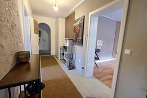 Großzügige 4-Zimmer-Wohnung mit ca. 119,5 m² im 1. OG und zwei Balkonen in begehrter Wohnlage – Die vollständige Adresse der Immobilie erhältst du vom Anbieter., 75175 Buckenberg, Pforzheim – Vorschaubild 6