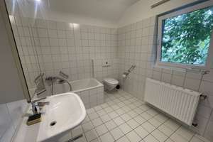 Charmantes, freistehendes Einfamilienhaus mit traumhaftem Garten – 40597 Benrath, Düsseldorf – Vorschaubild 17