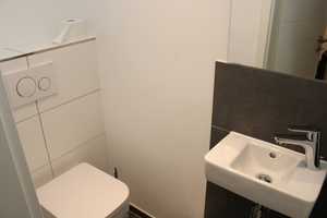 Kft. Reihenmittelhaus mit 5 Zimmern frisch modernisiert und ohne Käuferprovision ! – Pommernring 111, 23569 Lübeck – Vorschaubild 8