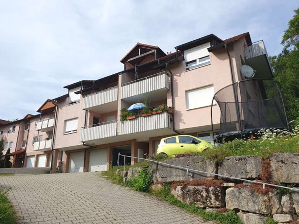 Immobilie in Creglingen - 3-Zimmer-Wohnung mit Balkon und Stellplatz am Stadtrand zu verkaufen! - Bild 0