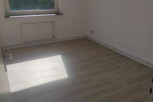 Ihr neues Zuhause: helle 3-Zimmer-Wohnung im Seeviertel – Riesentrapp 30, 38226 Lebenstedt, Salzgitter – Vorschaubild 2