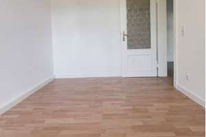 Schöne 3-Raum-Wohnung mit Balkon  Wannenbad und Küche – Gregor-Fuchs-Straße 38, 4318 Anger-Crottendorf, Leipzig – Vorschaubild 11
