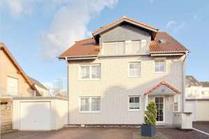 3-Zimmer-Wohnung mit Balkon und Garage