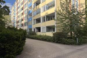 Einzimmer-Apartment mit Keller und PKW-Stellplatz