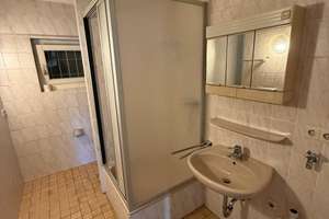Tolle stadtnahe Lage / Werastraße: Zimmer mit abg. WC (27 qm) + gem. Bad * renoviert! – Die vollständige Adresse der Immobilie erhältst du vom Anbieter., 70190 Kernerviertel, Stuttgart – Vorschaubild 5