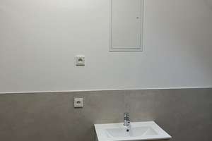 Dachgeschosswohnung mit Balkon und neu saniertem Badezimmer – Auf der Adt 10, 66130 Brebach-Fechingen, Saarbrücken – Vorschaubild 13