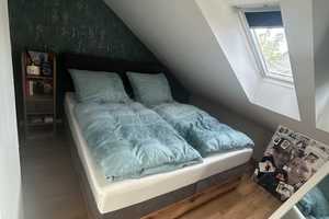 Modernisierte 2,5-Raum-Wohnung mit Balkon und Einbauküche in München – München – Vorschaubild 3