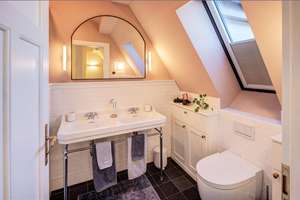 Möbliert: Traumhafte Dachgeschosswohnung im Jugendstil-Altbau – Die vollständige Adresse der Immobilie erhältst du vom Anbieter., 80634 Dom Pedro, München – Vorschaubild 13
