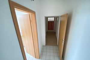 Helle Erdgeschosswohnung mit Tageslichtbad, Badewanne, Innenhofnutzung unweit der Elbwiesen – Alt Westerhüsen 149, 39122 Magdeburg – Vorschaubild 5