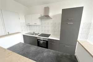 Geräumige Wohnung mit offener Küche inkl. EBK und Balkon im 1. OG! – Hammerstr. 11, 9130 Chemnitz – Vorschaubild 4