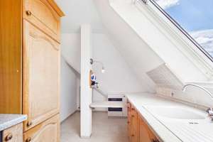 Über den Dächern von Untertürkheim: Wohnung mit Loggia und Weitblick auf die Weinberge! – 70327 Untertürkheim (Ortsteil), Stuttgart – Vorschaubild 15