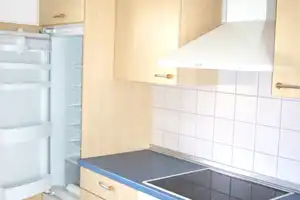 Modernes Reiheneckhaus mit schönem Garten, mit Garage, 2 Stellplätzen und Einbauküche – Bamberg (Kreis) – Vorschaubild 8