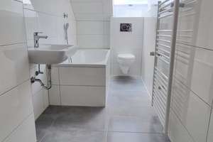 Charmante, frisch sanierte Dachgeschosswohnung – 75 m² zum Wohlfühlen