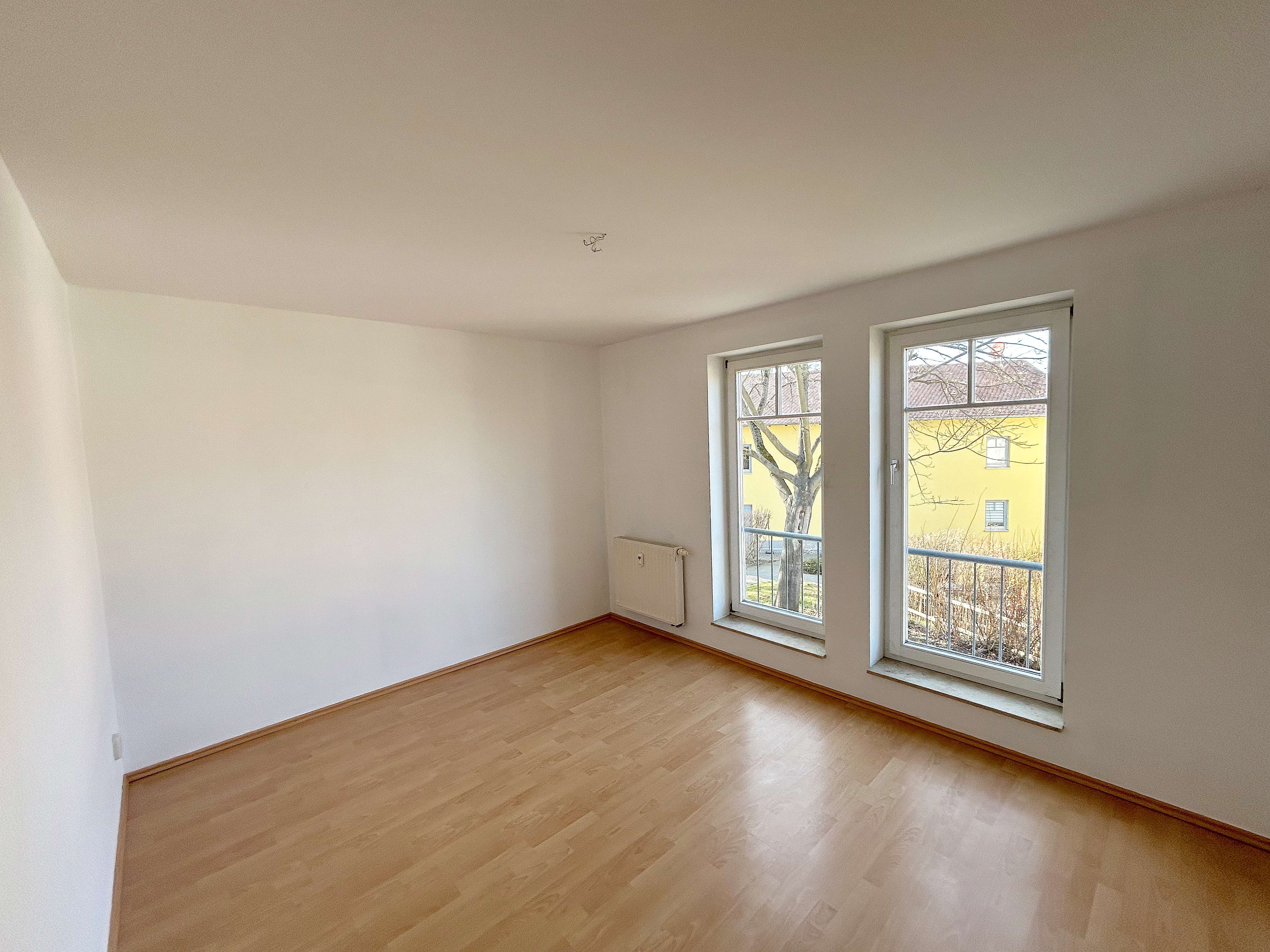 Immobilie in Großschwabhausen - Gepflegte Doppelhaushälfte in Großschwabhausen – Wohnen zwischen Weimar & Jena - Bild 2