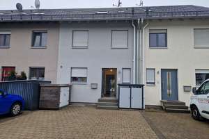 Viel Platz für den Alltag: Gepflegtes Endreihenhaus in Rauenberg