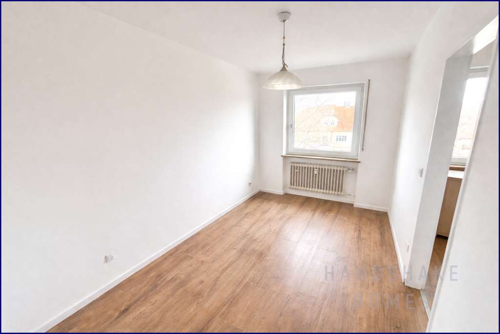 Immobilie in Pfaffenhofen an der Ilm - Top modernisiert & zentral – 2,5-Zimmer-Wohnung mit Stellplatz und Küche - Bild 3