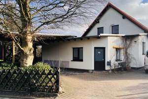 Idyllisches Einfamilienhaus mit Einliegerwohnung – Die vollständige Adresse der Immobilie erhältst du vom Anbieter., 29331 Lachendorf – Vorschaubild 1