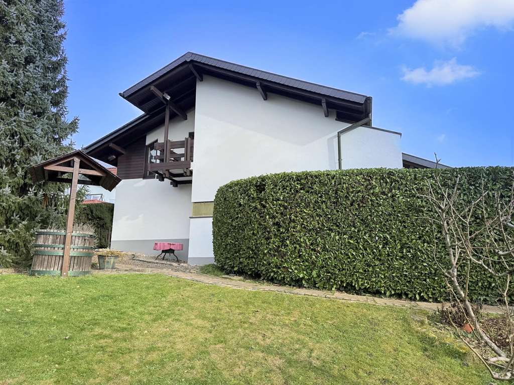 Immobilie in Merzig - Exklusives Landhaus mit großem Grundstück und ELW in begehrter Wohnlage von Brotdorf! - Bild 4