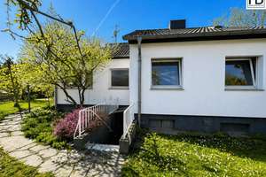 Urlaubsflair trifft barrierefreies Wohnen mit Ausbaupotenzial und Traumgarten in Köln-Weiß – Die vollständige Adresse der Immobilie erhältst du vom Anbieter., 50999 Weiß, Köln – Vorschaubild 10