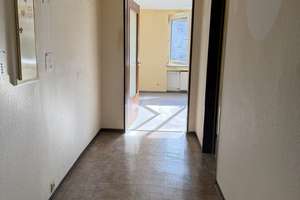* Erdgeschosswohnung mit Potenzial – ideal für Handwerker oder Kapitalanleger * – Die vollständige Adresse der Immobilie erhältst du vom Anbieter., 89231 Neu-Ulm – Vorschaubild 3