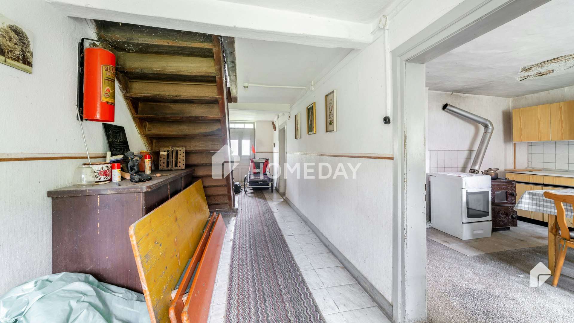 Immobilie in Karlskron - Einzigartige Gelegenheit: Bauernhaus mit ca. 201 m² Wohnfläche auf 1.000 m² Grundstück - Bild 5