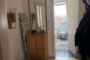 ZEITMIETVERTRAG! 2-Zimmer-Dachgeschosswohnung m. EBK u. großen Garten in KN Uninähe – Zur Friedrichshöhe 25, 78464 Königsbau, Konstanz – Vorschaubild 3