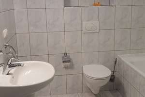 Wohnen mit Charakter: Vier-Zimmer-Wohnung in Duisburg-Mittelmeiderich – Burgstr. 34, 47137 Mittelmeiderich, Duisburg – Vorschaubild 12