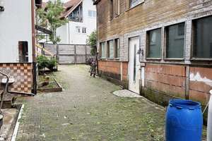Steinweiler: sanierungsbedürftiges Haus mit Nebengebäude und Gartengrundstück – Kirchstraße 2, 76872 Steinweiler – Vorschaubild 3